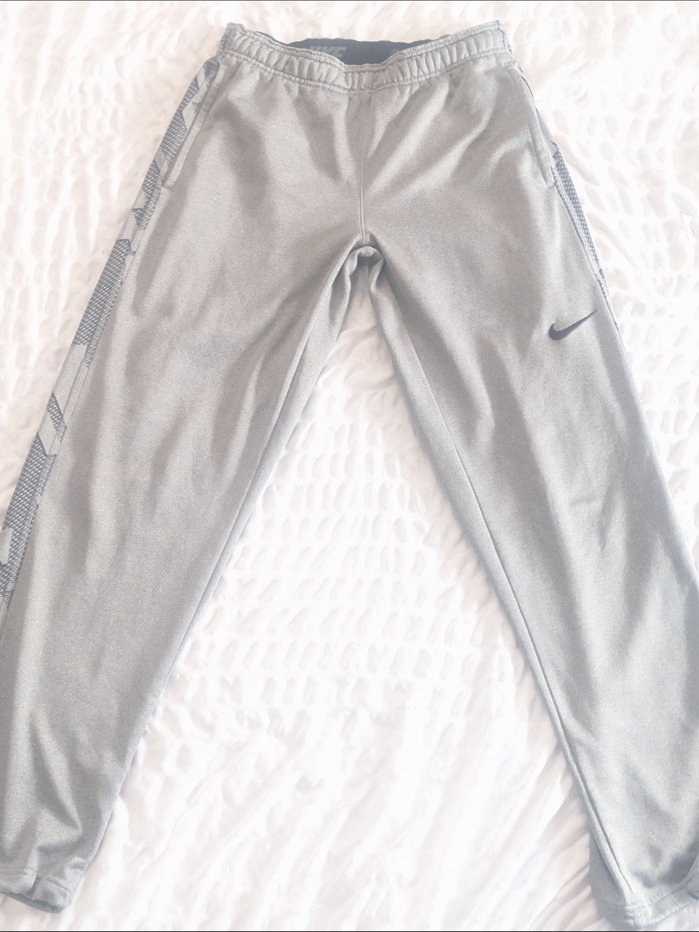 Nike Gray Men's Athletic Joggers with Side Pattern